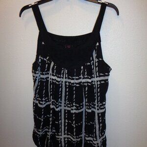 Wrapper Juniors Tank Top Size  XL